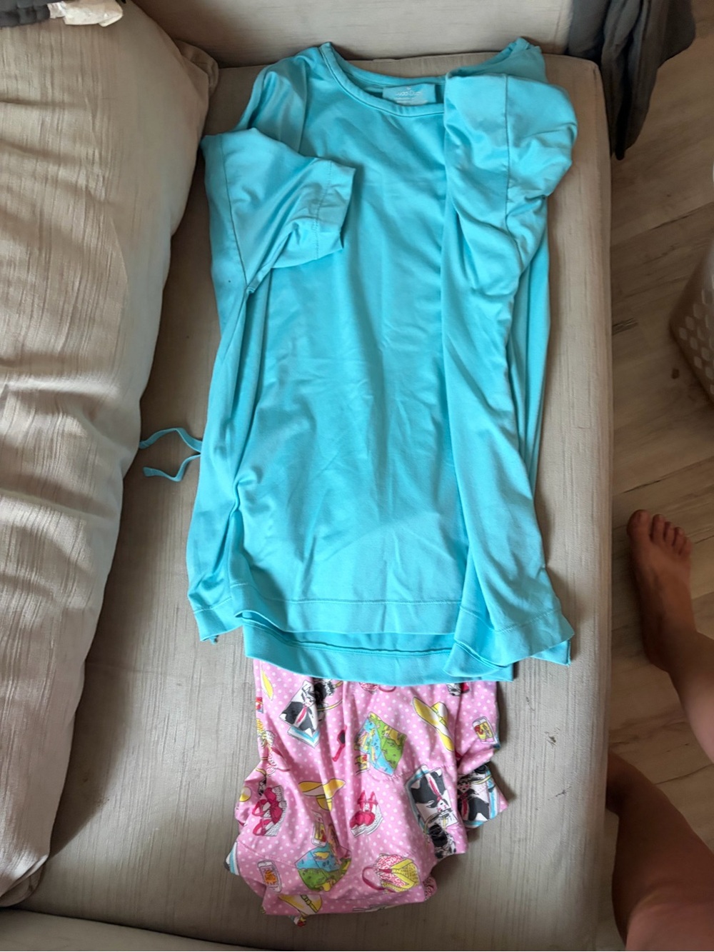 Cuddl Duds Turquoise and Pink short sleeved and shorts pajama set